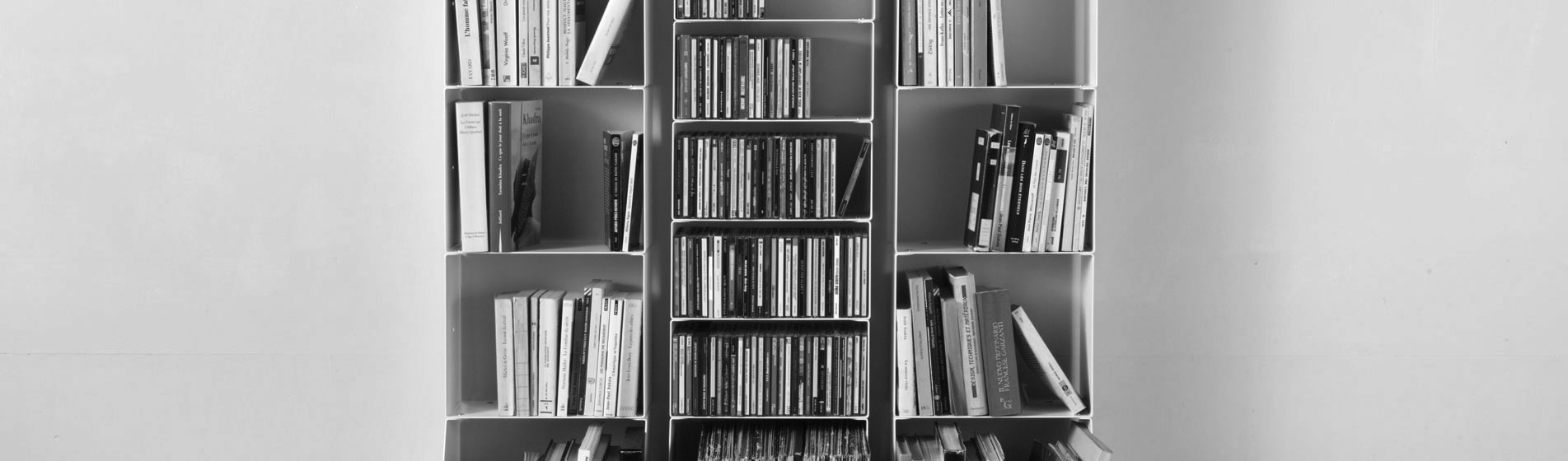 Libreria per la sala da pranzo