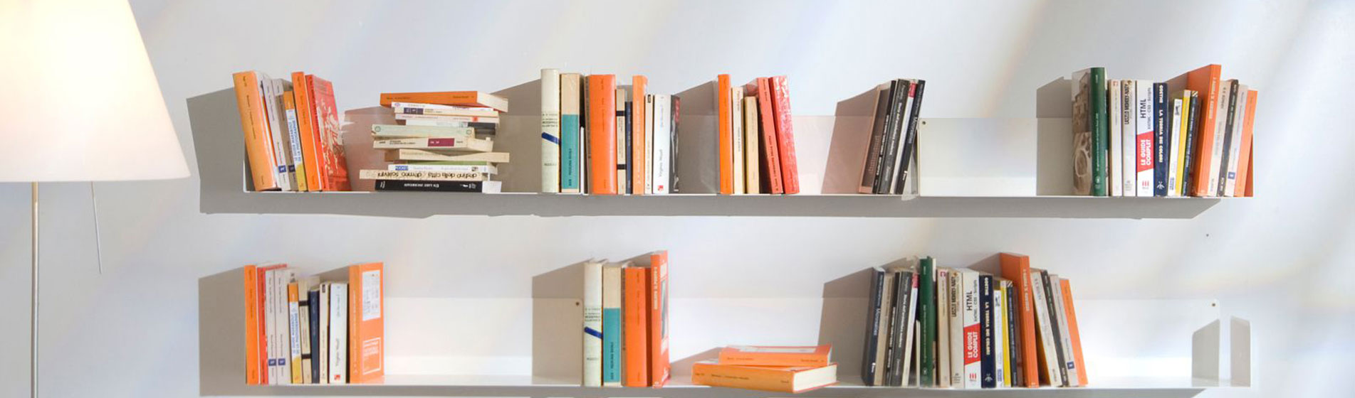 piccola mensole libreria per la sala da pranzo Milano